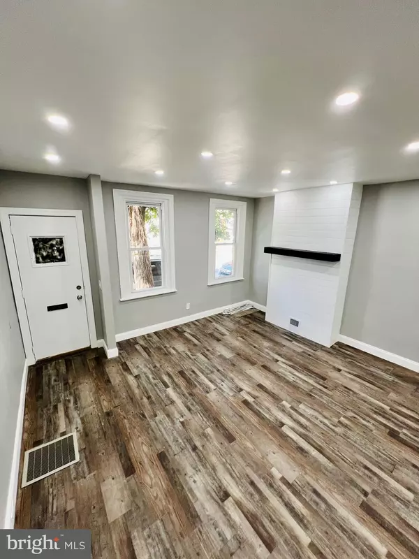 Philadelphia, PA 19140,4311 N HICKS ST