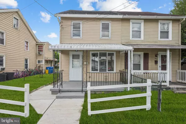 810 W 2ND ST, Florence, NJ 08518