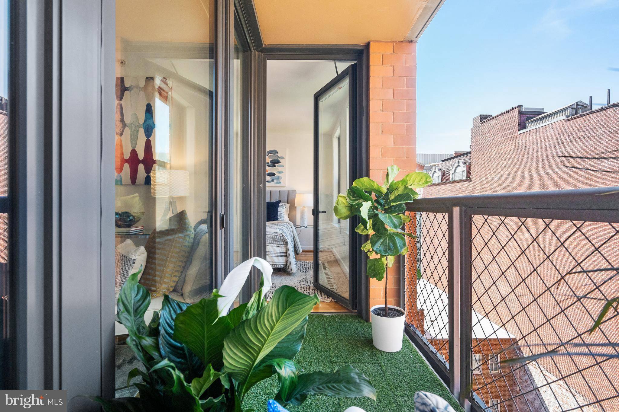 Washington, DC 20004,631 D ST NW #936