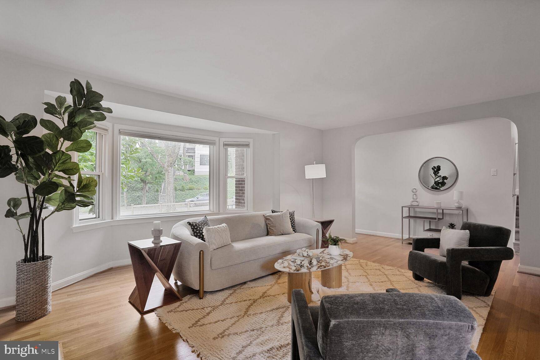 Washington, DC 20016,3835 ALBEMARLE ST NW