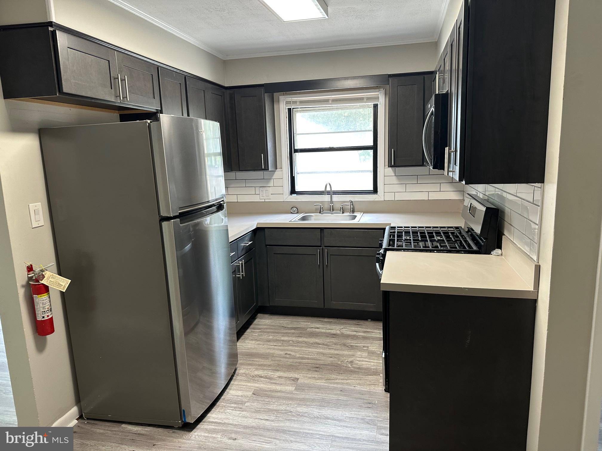 Ewing, NJ 08628,564 GRAND AVE #UNIT 3