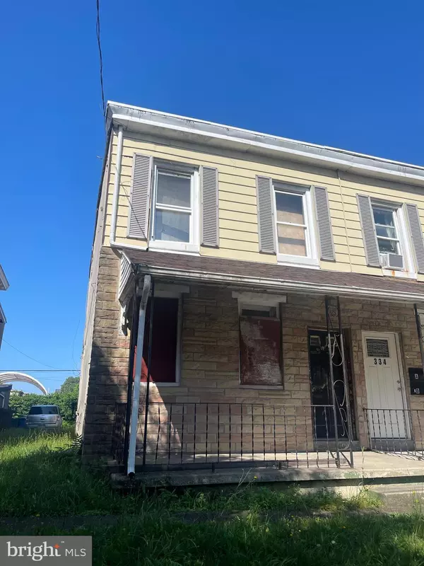 Chester, PA 19013,332 KERLIN ST