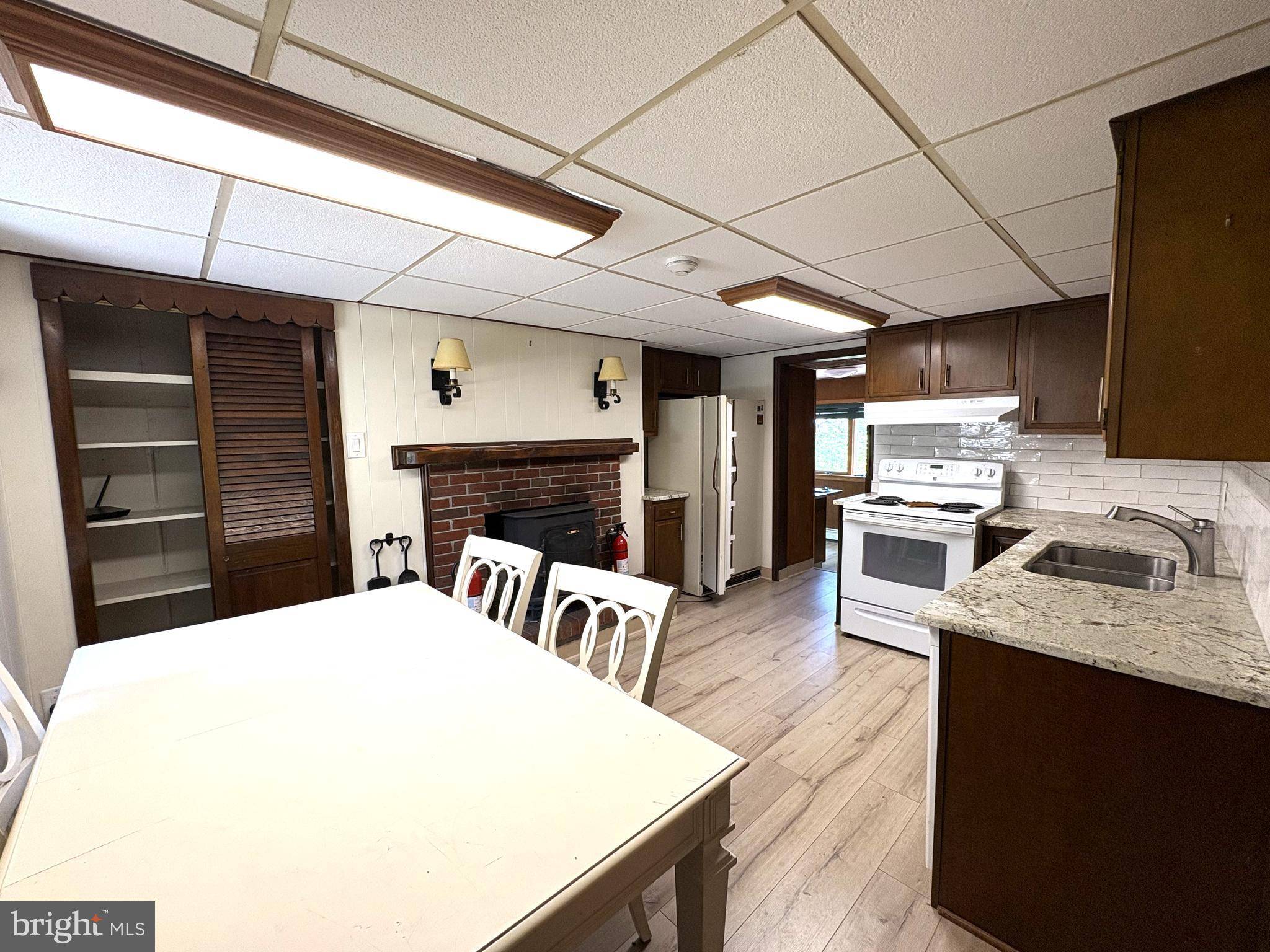 Blue Bell, PA 19422,1664 DEKALB PIKE