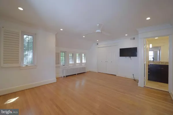 Washington, DC 20012,1501 VAN BUREN ST NW