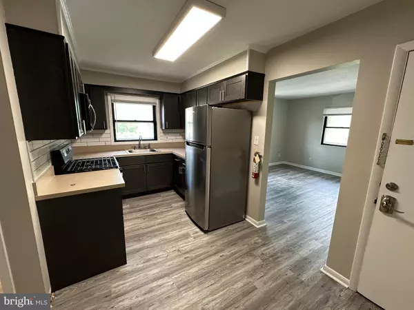 Ewing, NJ 08628,564 GRAND AVE #UNIT 8