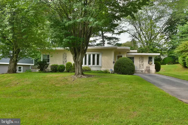 Wyndmoor, PA 19038,8109 HULL DR