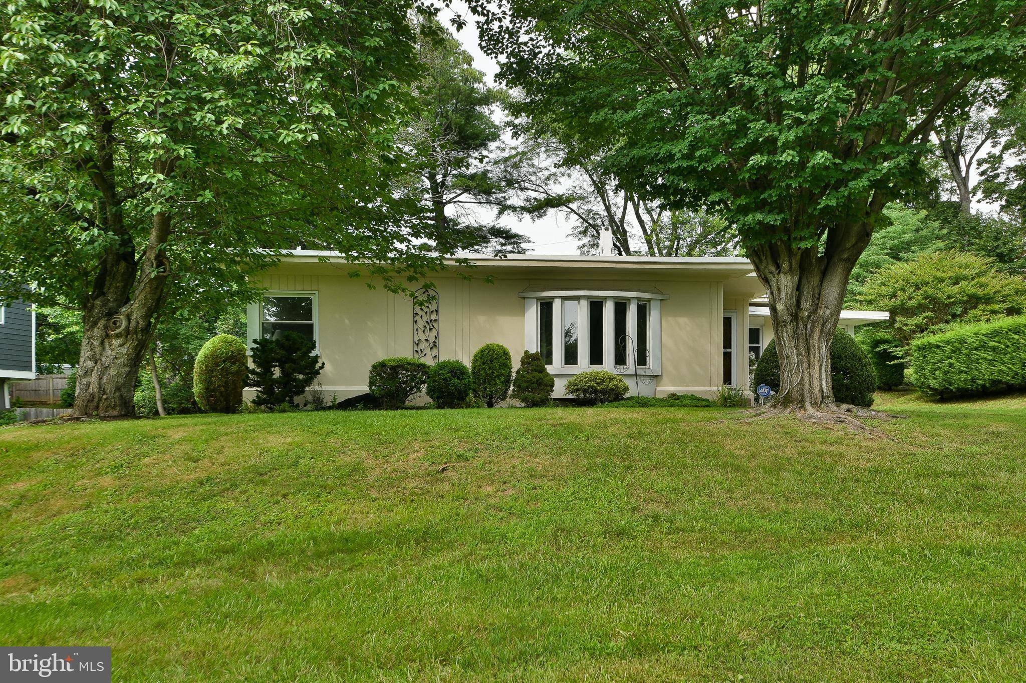Wyndmoor, PA 19038,8109 HULL DR