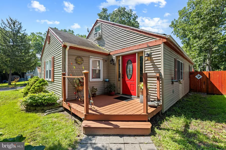 33 TEABERRY ST, Browns Mills, NJ 08015