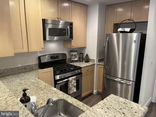 Arlington, VA 22202,3600 S GLEBE RD #326W