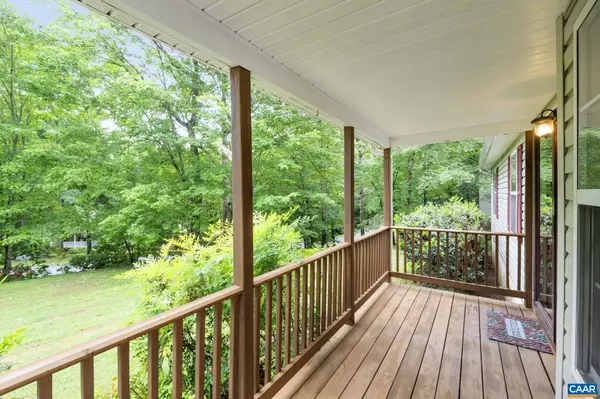 Palmyra, VA 22963,7 RIVERSIDE DR