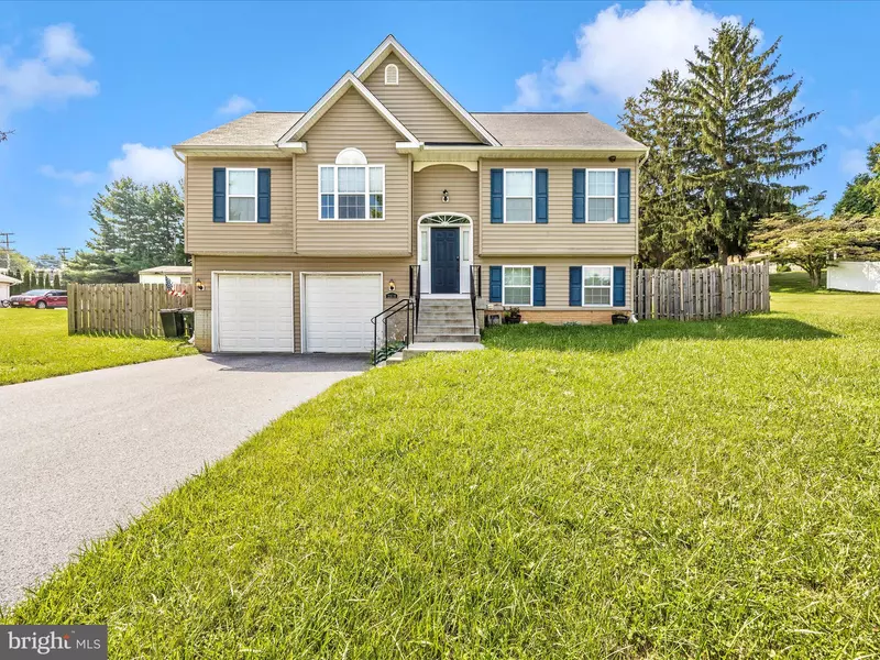 2919 HOLLAND DR, Manchester, MD 21102