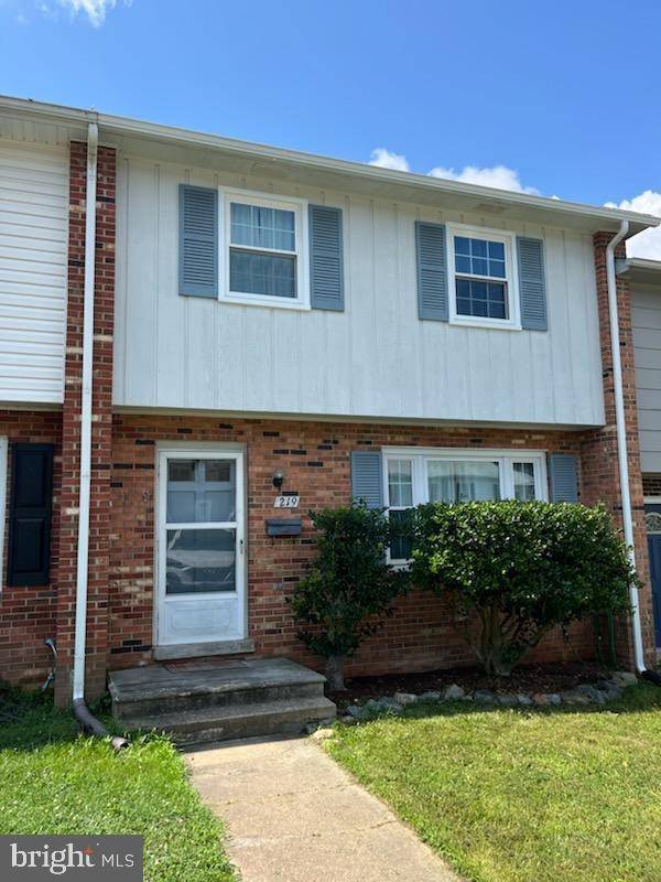 219 OVERLOOK CT, Fredericksburg, VA 22405