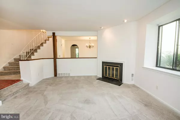 Newtown, PA 18940,12 FARMINGTON PL