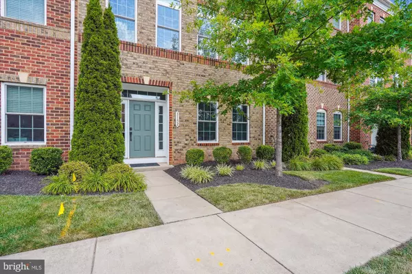 Herndon, VA 20171,3152 YEAGER DR