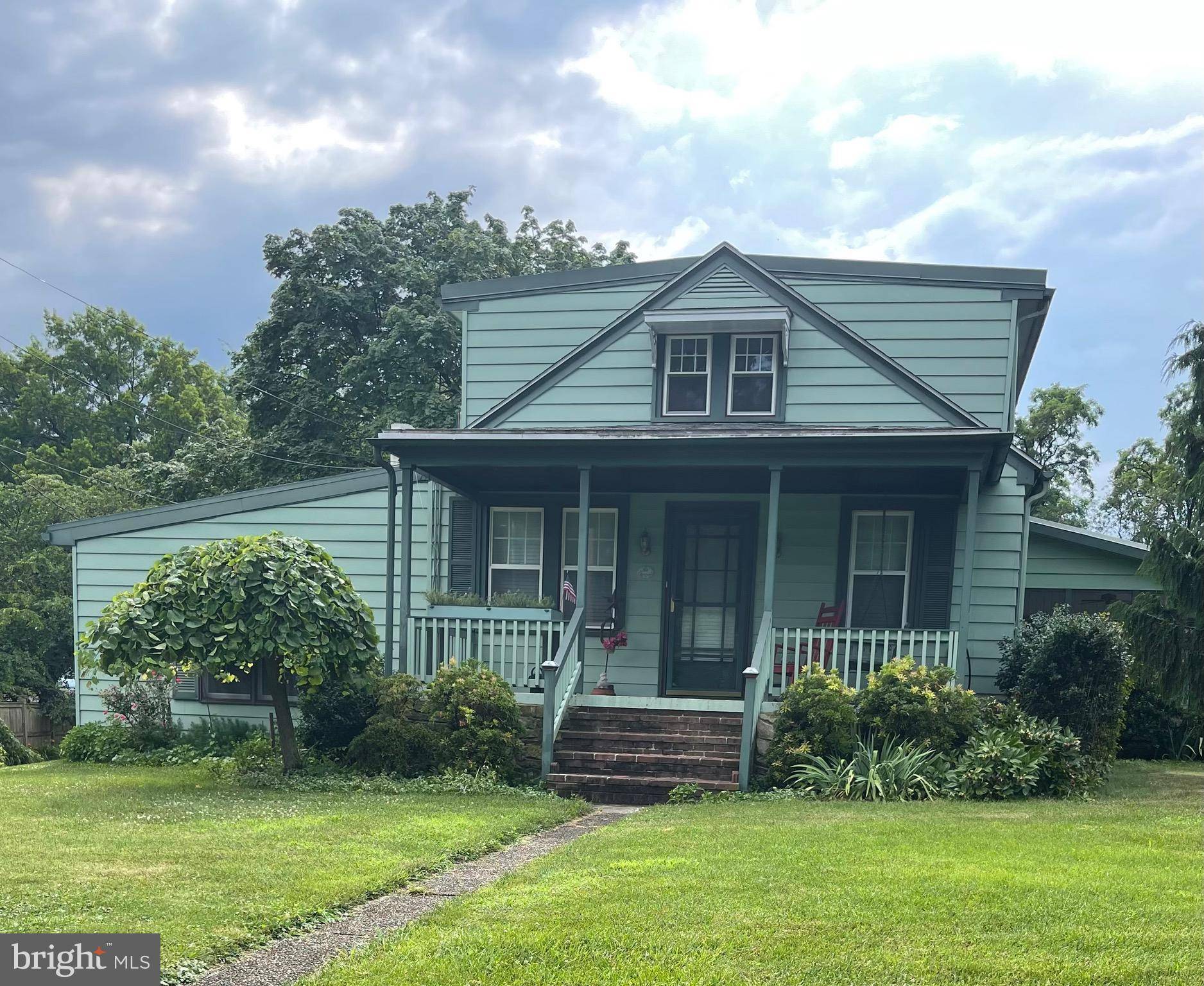 Harrisburg, PA 17113,821 DUNKLE ST
