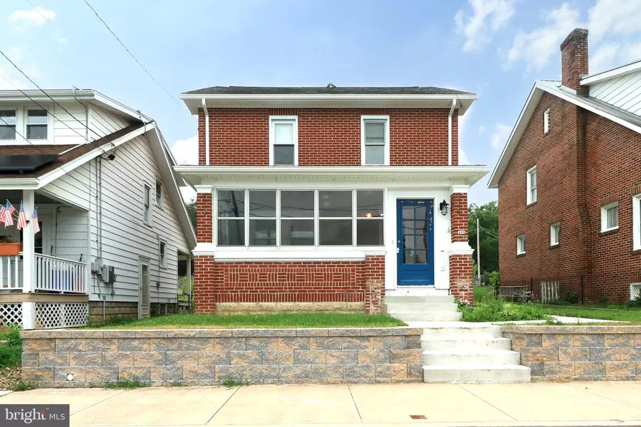 409 W 5TH ST, Lewistown, PA 17044