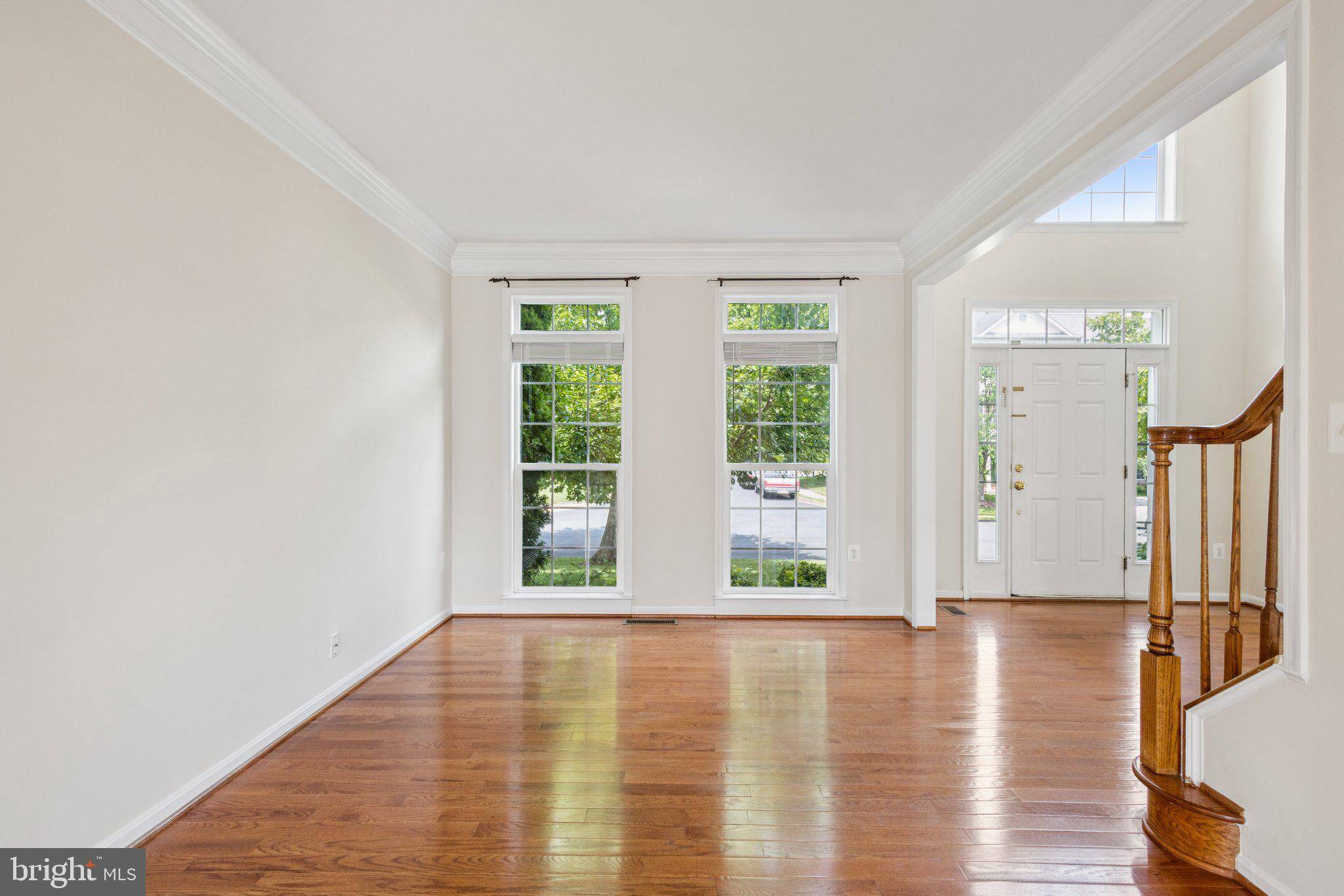 Ashburn, VA 20147,44217 NAVAJO DR