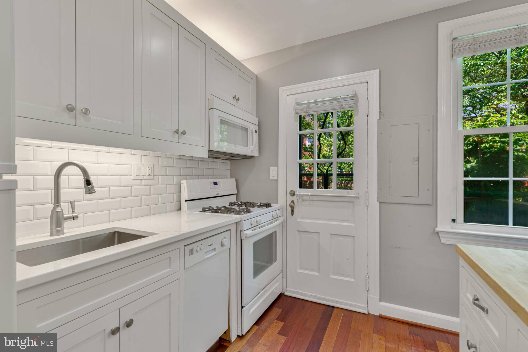 Arlington, VA 22204,2700 16TH ST S #675
