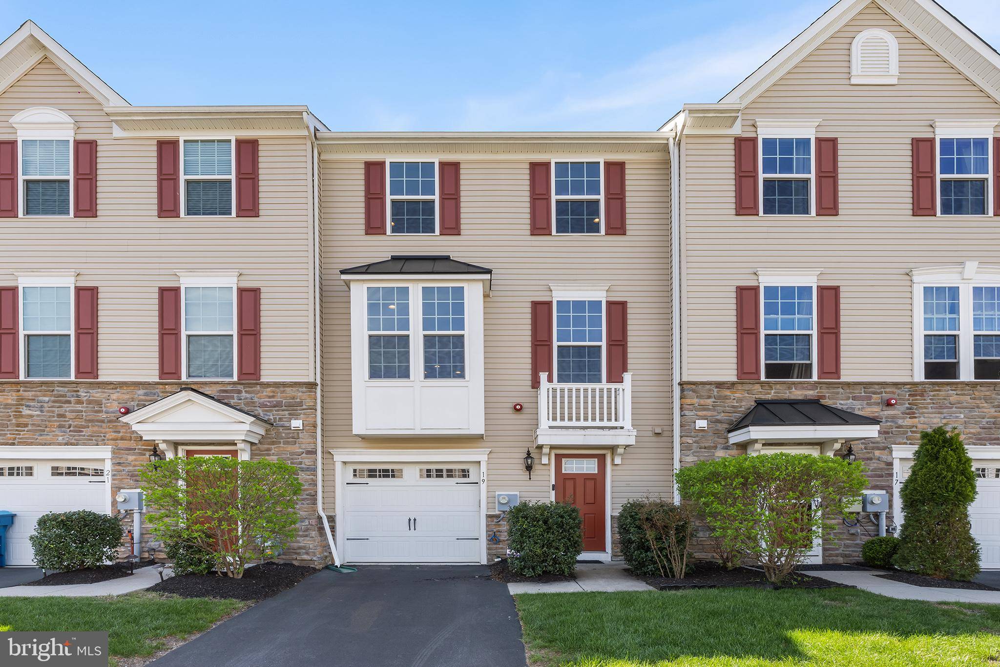 19 TWOMEY CT #33, Wyncote, PA 19095