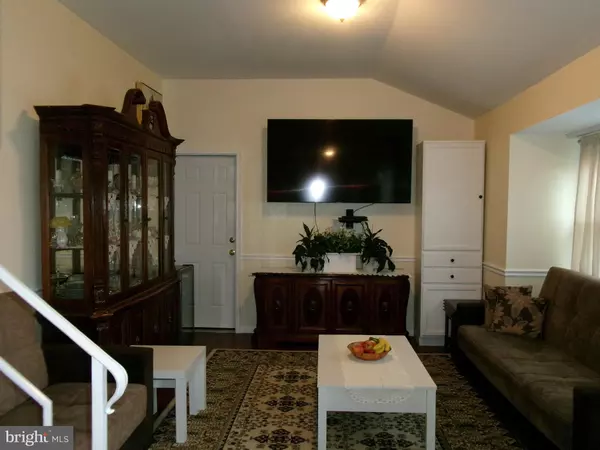 Cinnaminson, NJ 08077,1404 ESSEX DR