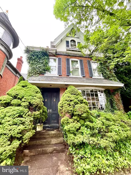 411 MAIN ST, Hellertown, PA 18055
