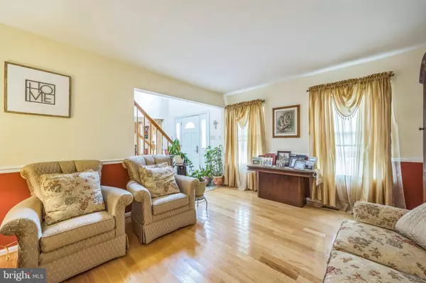 Sewell, NJ 08080,2 SUGAR MILL CT