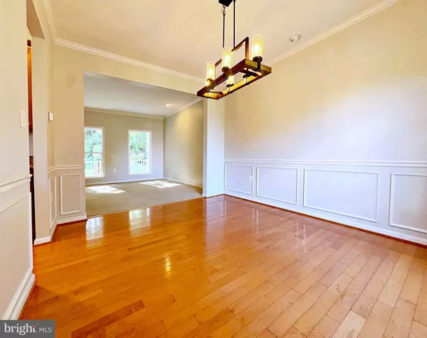 Charles Town, WV 25414,830 SAWGRASS DR