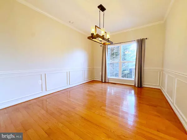 Charles Town, WV 25414,830 SAWGRASS DR