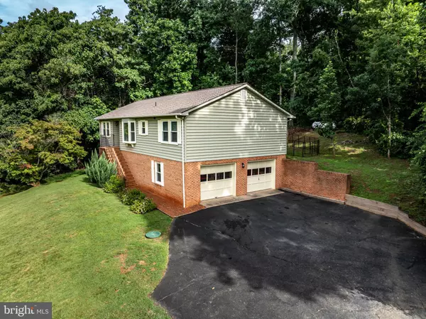 Orange, VA 22960,240 BOXLEY LN