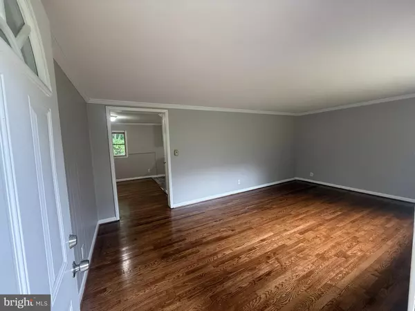 Lusby, MD 20657,12516 OLIVET RD