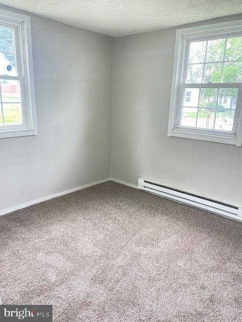 New Castle, DE 19720,914 E HAZELDELL AVE