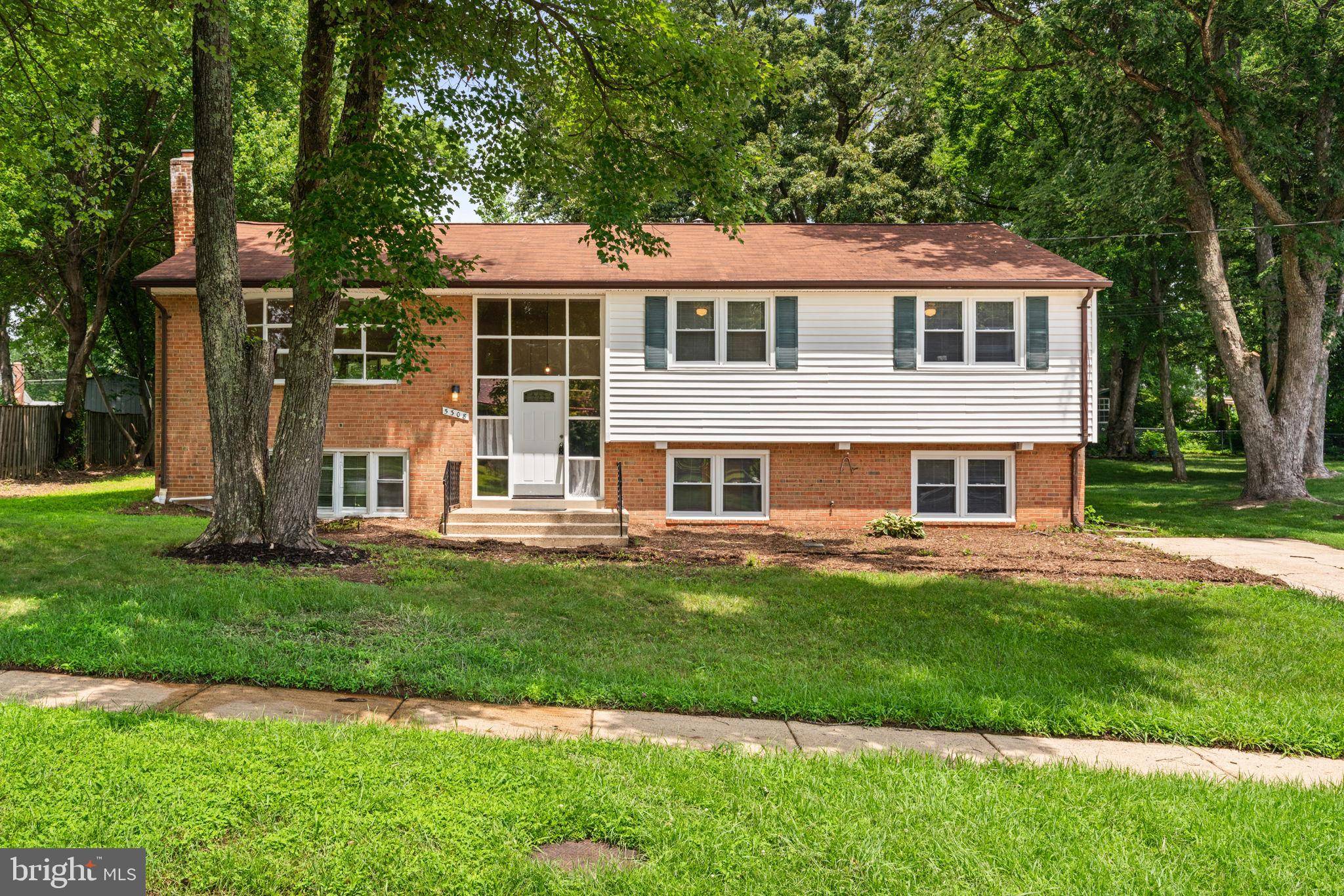5308 PORTSMOUTH RD, Fairfax, VA 22032