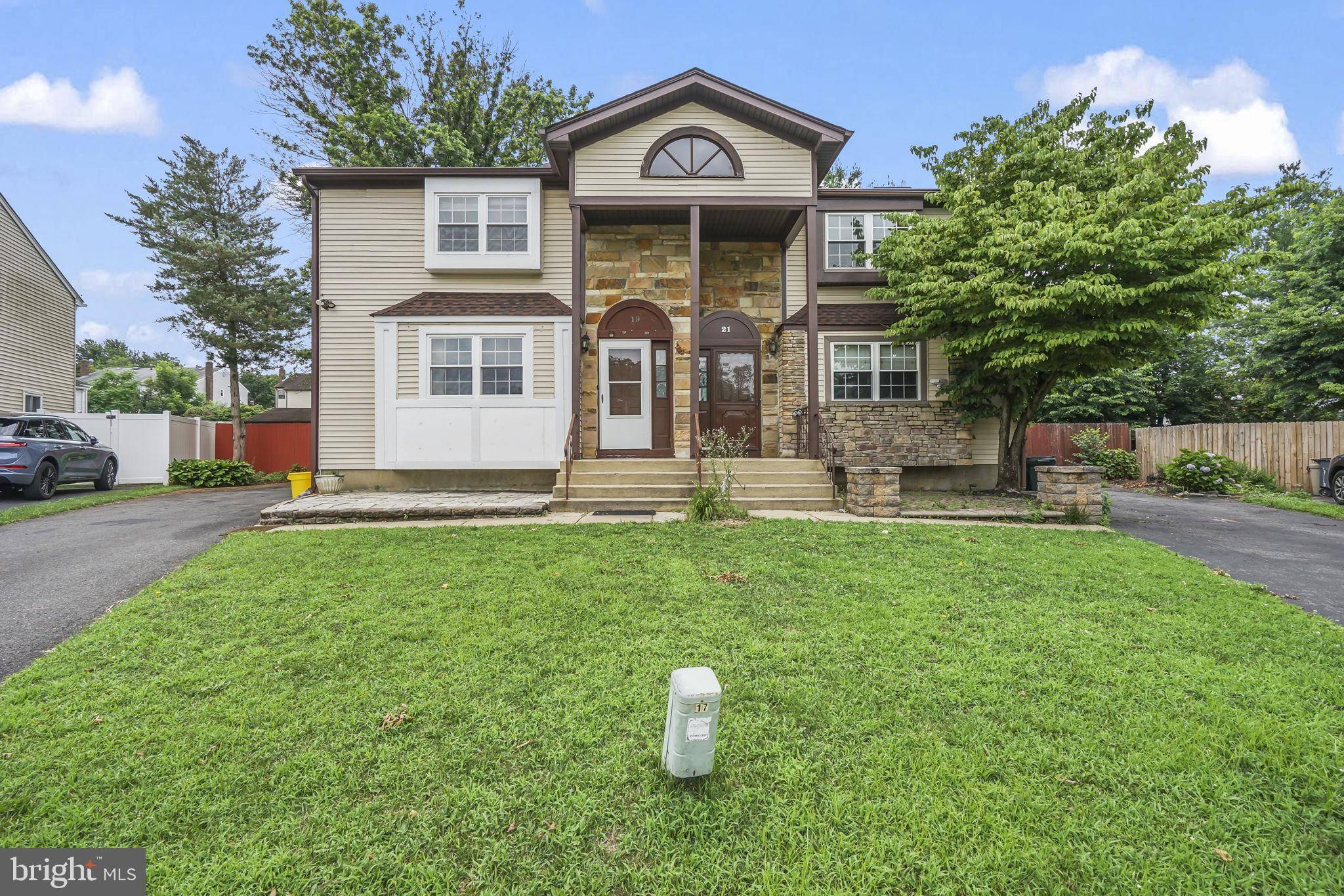21 JEREMY DR, Dayton, NJ 08810