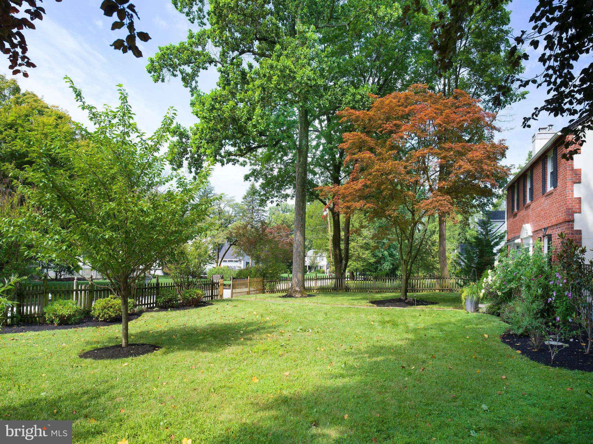 Wayne, PA 19087,499 WOODCREST RD