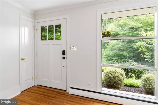 Princeton Junction, NJ 08550,16 WINDSOR DR