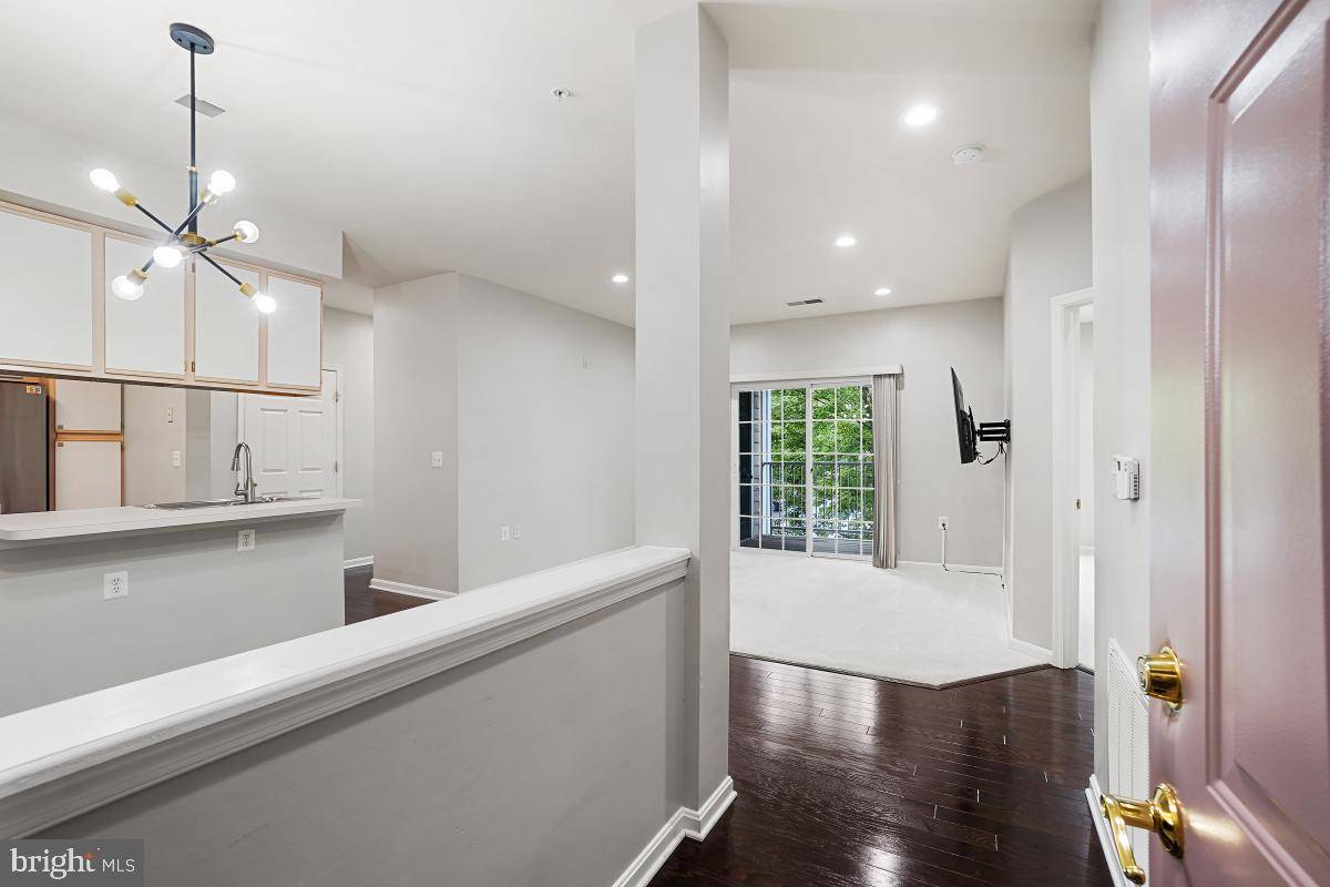 Rockville, MD 20850,101 WATKINS POND BLVD #4-201