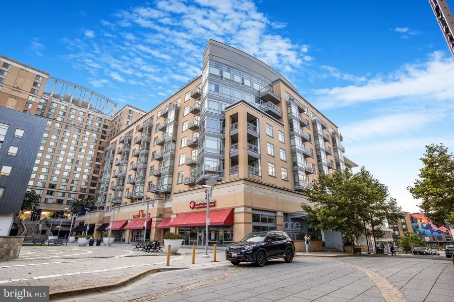 6506 AMERICA BLVD #213, Hyattsville, MD 20782