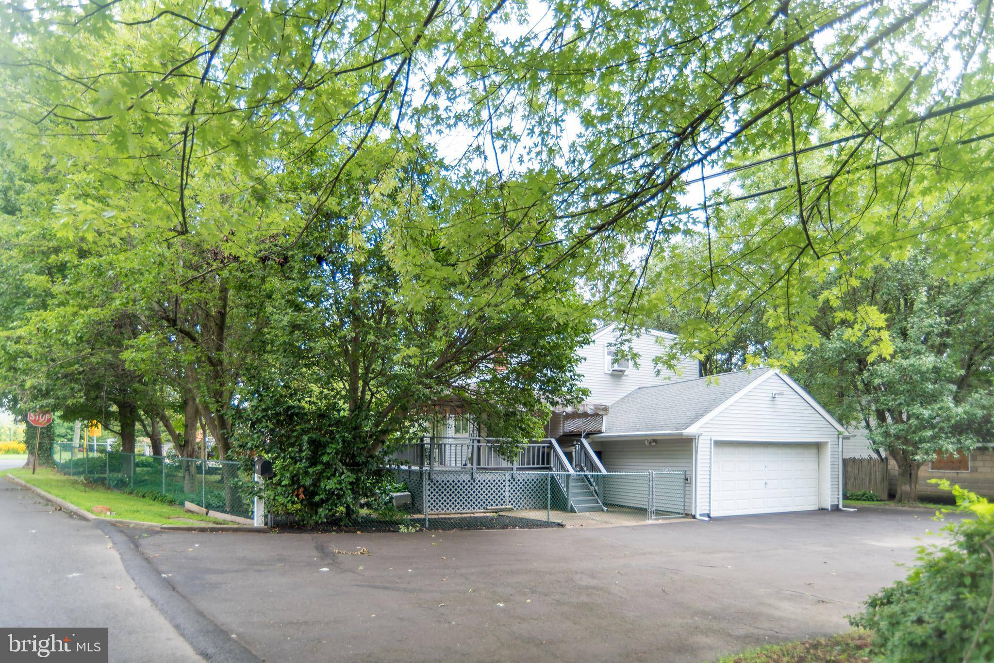 1656 HIGHLAND AVE, Langhorne, PA 19047