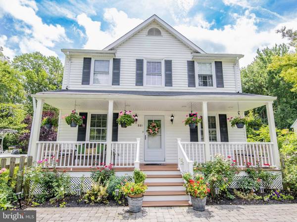 Galesville, MD 20765,921 W BENNING RD