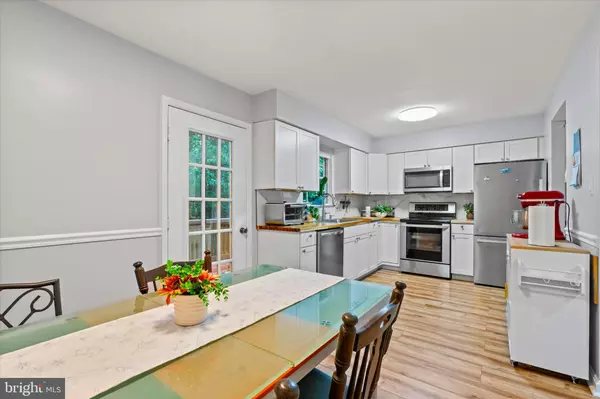 Dumfries, VA 22025,15332 INLET PL