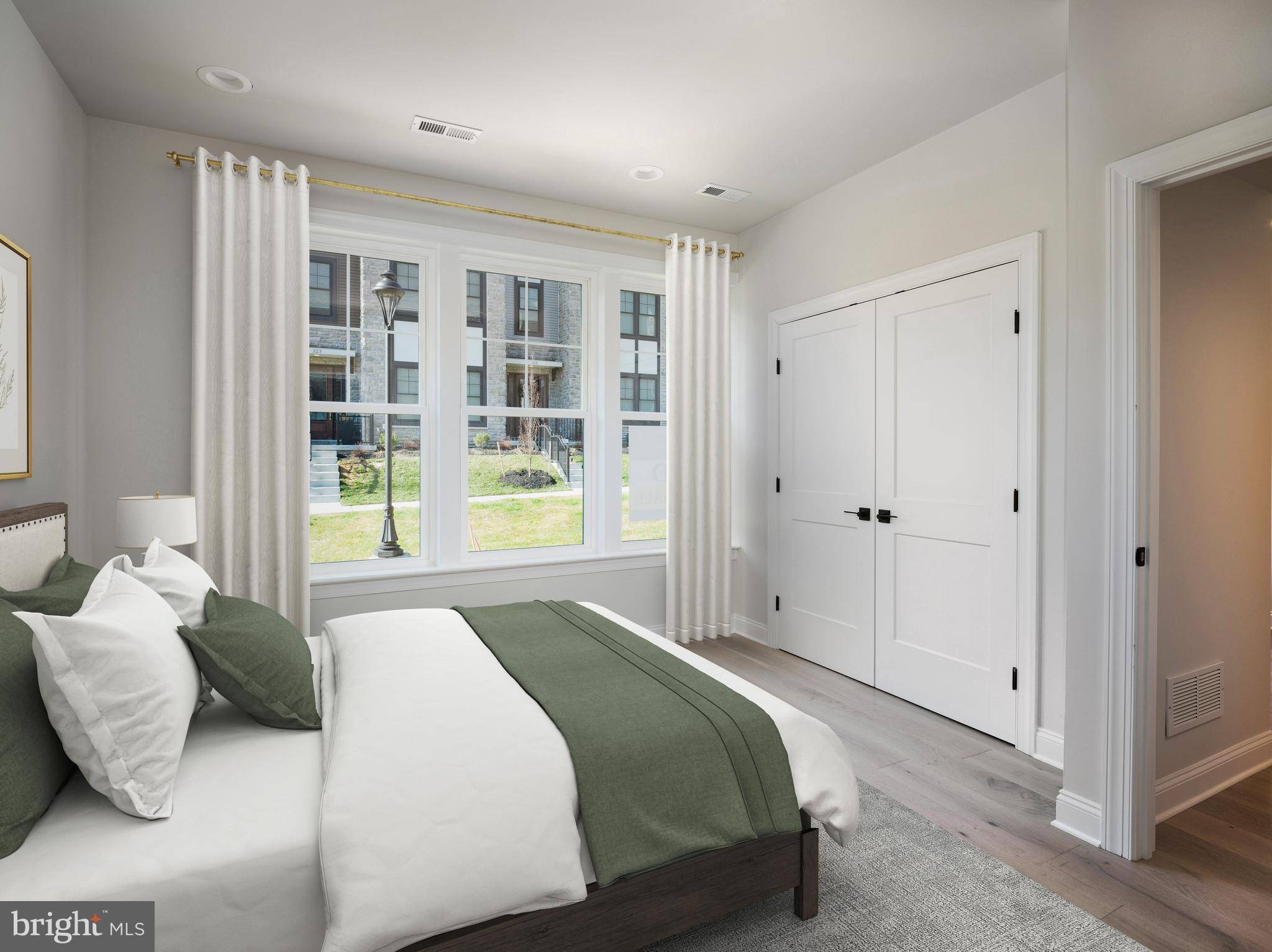 Newtown Square, PA 19073,341 HORSESHOE TRAIL