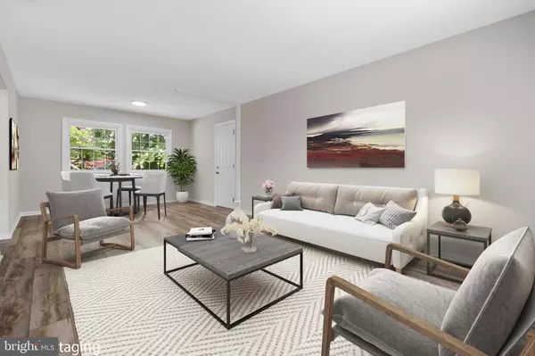 Sterling, VA 20164,117 N ALDER AVE N