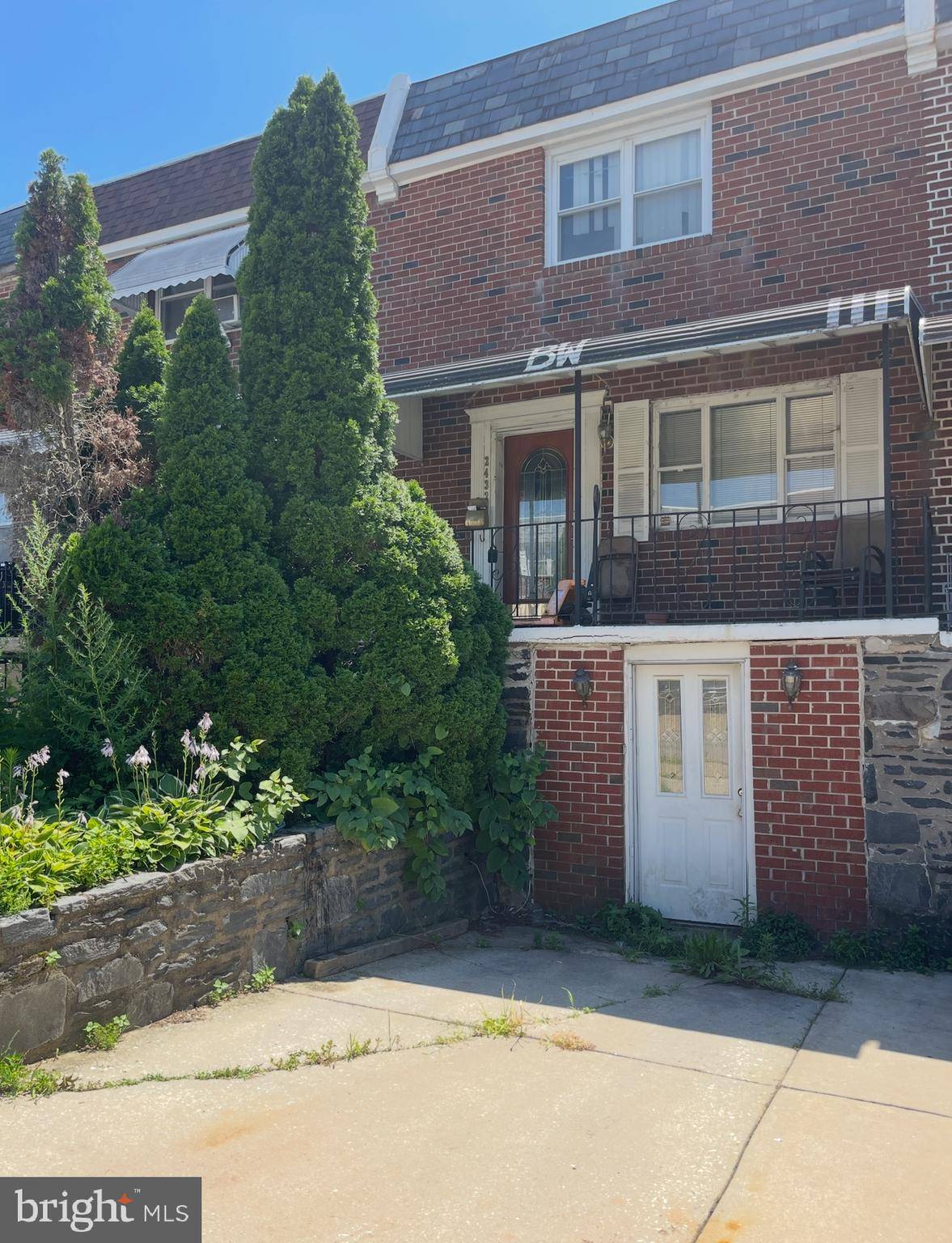 Philadelphia, PA 19153,2432 S ULENA ST