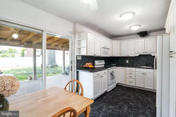 Levittown, PA 19057,29 CLIFF RD