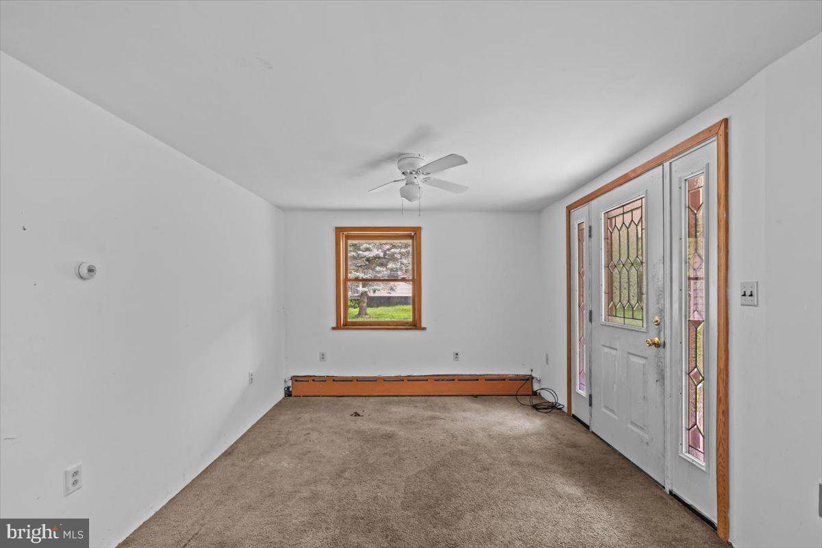 Pottsville, PA 17901,10 DEER LN