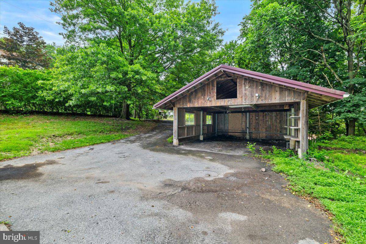 Pottsville, PA 17901,10 DEER LN