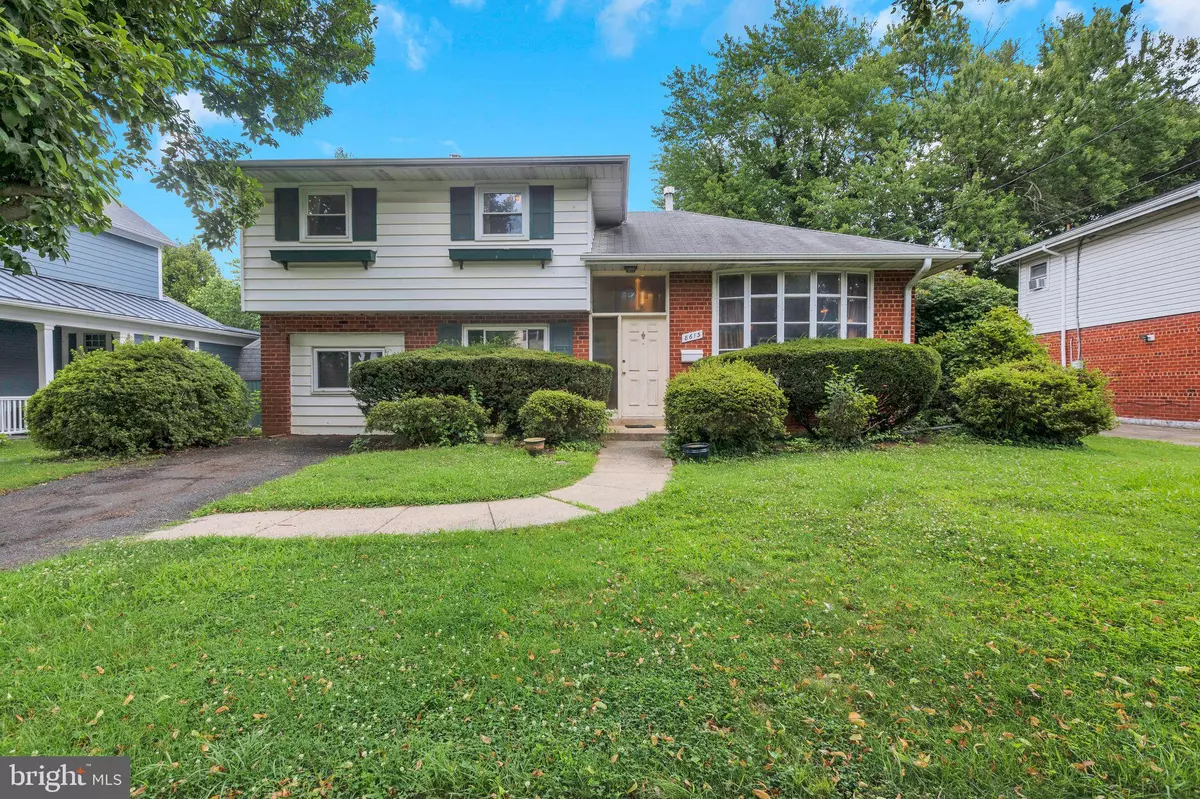 Bethesda, MD 20817,8613 HARTSDALE AVE