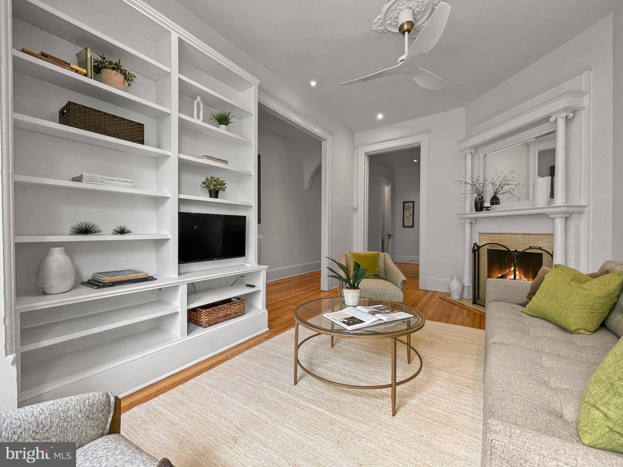 Washington, DC 20003,111 8TH ST SE
