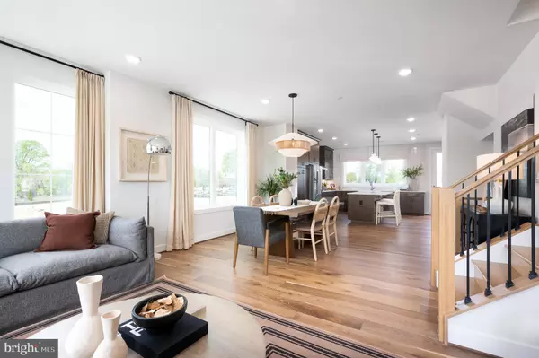 Alexandria, VA 22301,317 CALVERT AVE