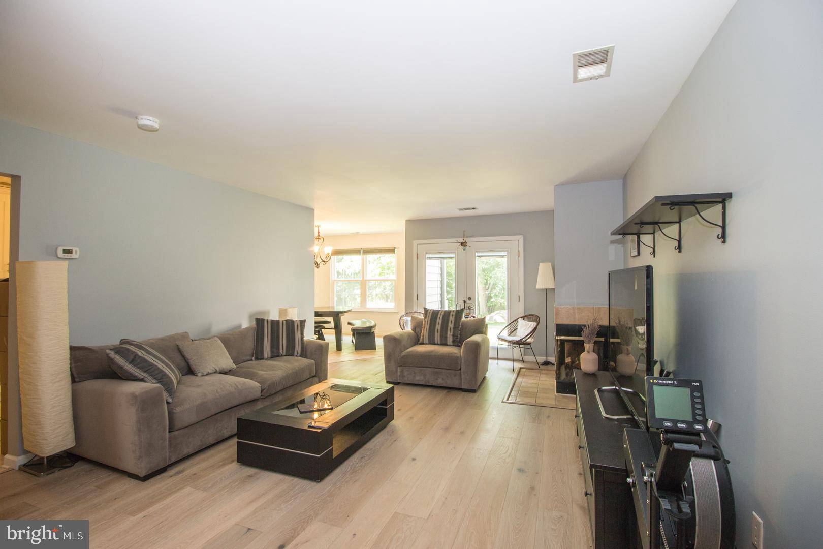 Princeton, NJ 08540,15--B ANDOVER CIR #B